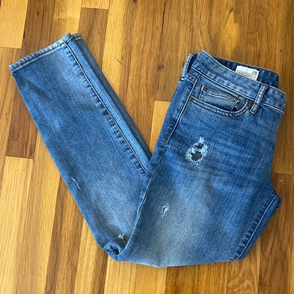 GAP Women’s Blue Ripped Skinny Jeans Size 28 - Picture 1 of 10